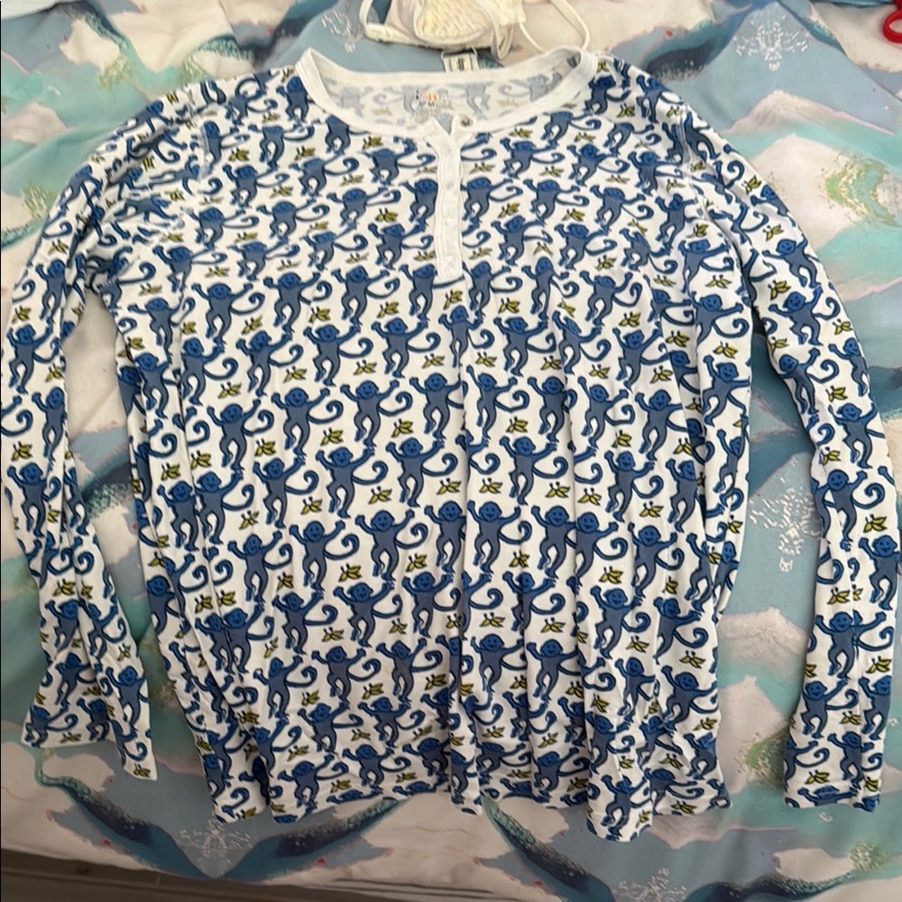 Roller Rabbit Blue and White monkey  Long Sleeve pajamas